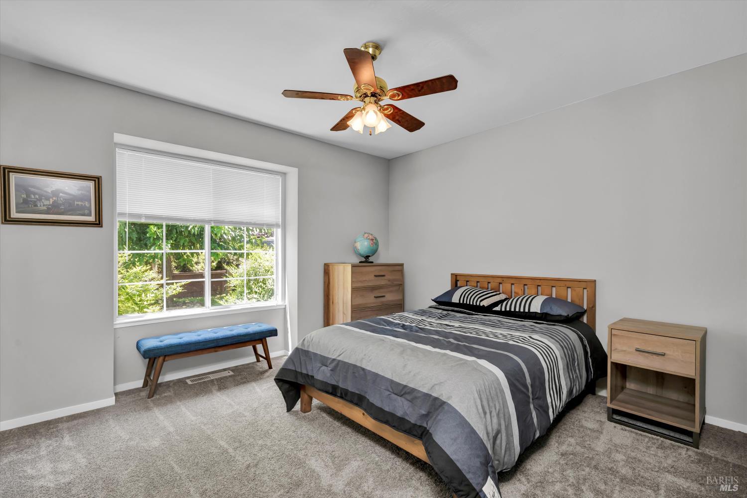 Detail Gallery Image 23 of 30 For 18278 N Shore Dr, Hidden Valley Lake,  CA 95467 - 3 Beds | 2 Baths