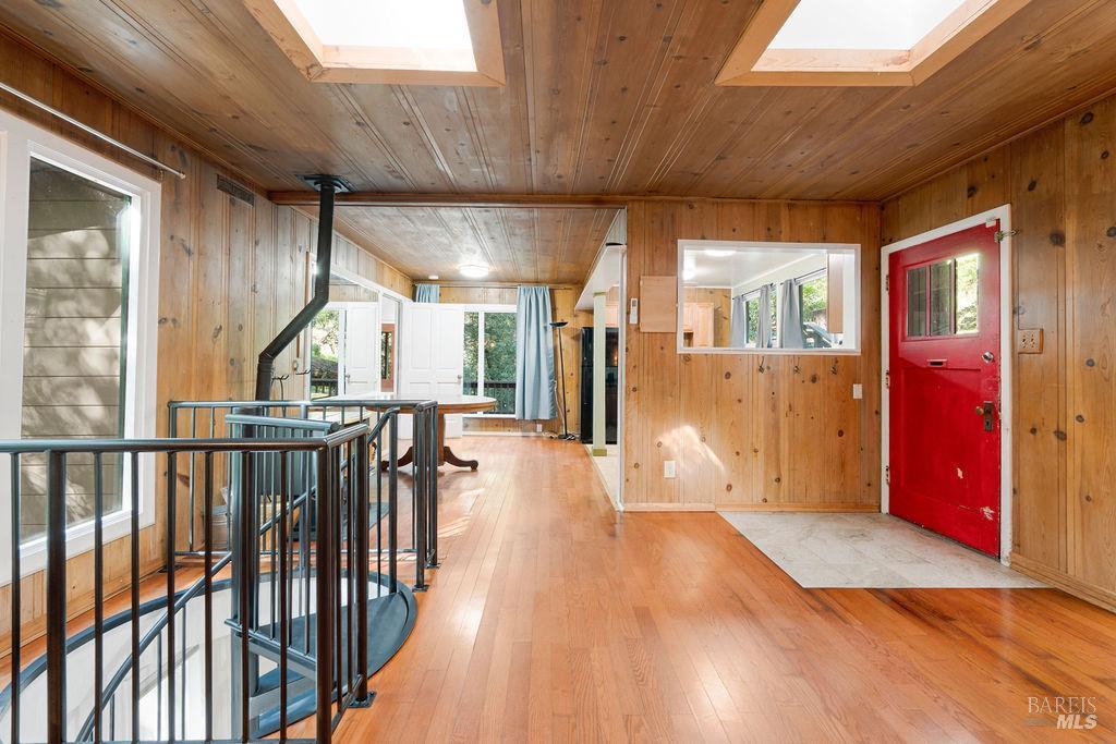 Detail Gallery Image 12 of 58 For 10987 Terrace Dr, Forestville,  CA 95436 - 2 Beds | 1 Baths