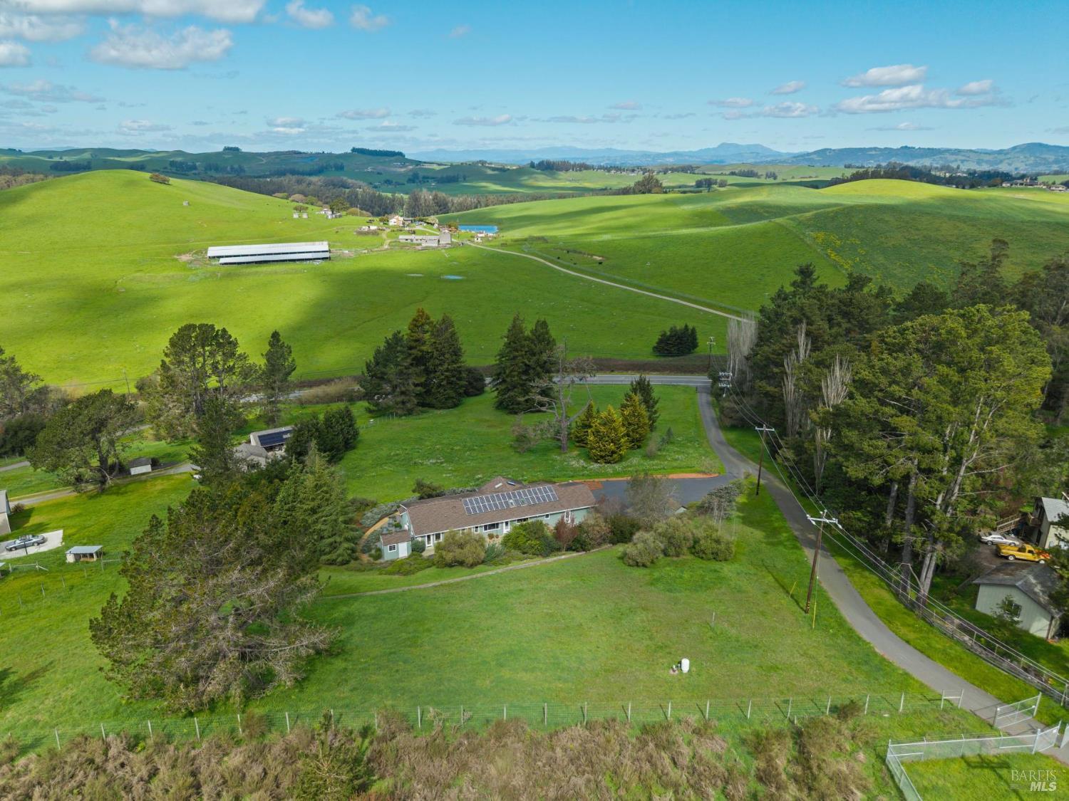 Detail Gallery Image 82 of 92 For 5855 Bodega Ave, Petaluma,  CA 94952 - 3 Beds | 2/1 Baths