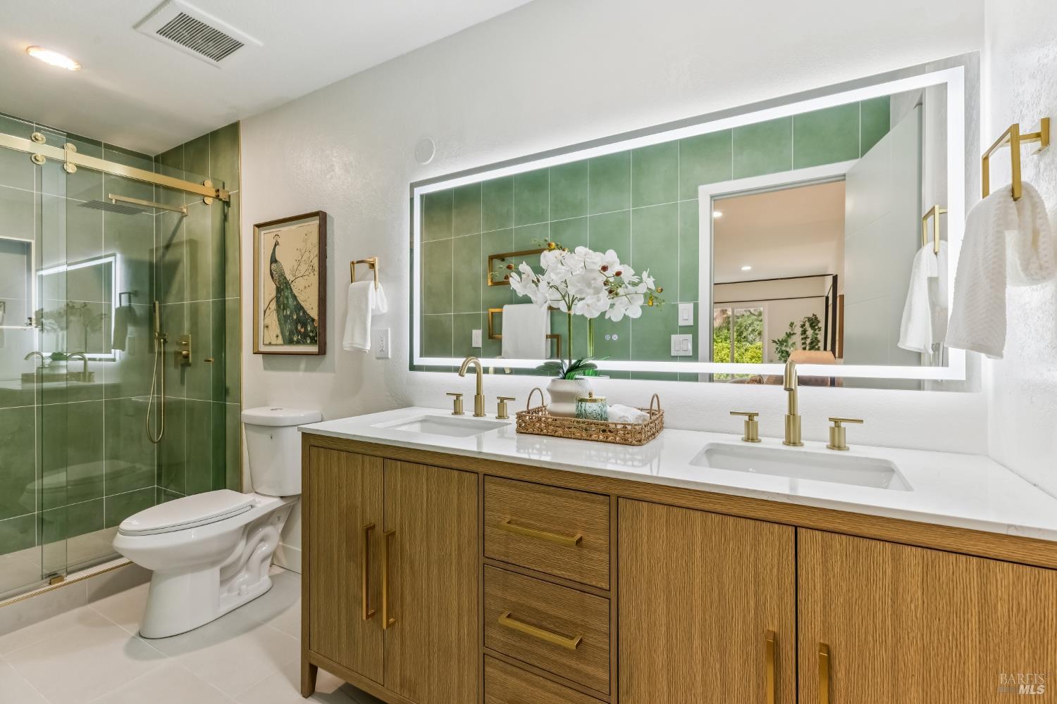 Detail Gallery Image 34 of 49 For 113 Greenridge Ct, Petaluma,  CA 94952 - 5 Beds | 3/1 Baths