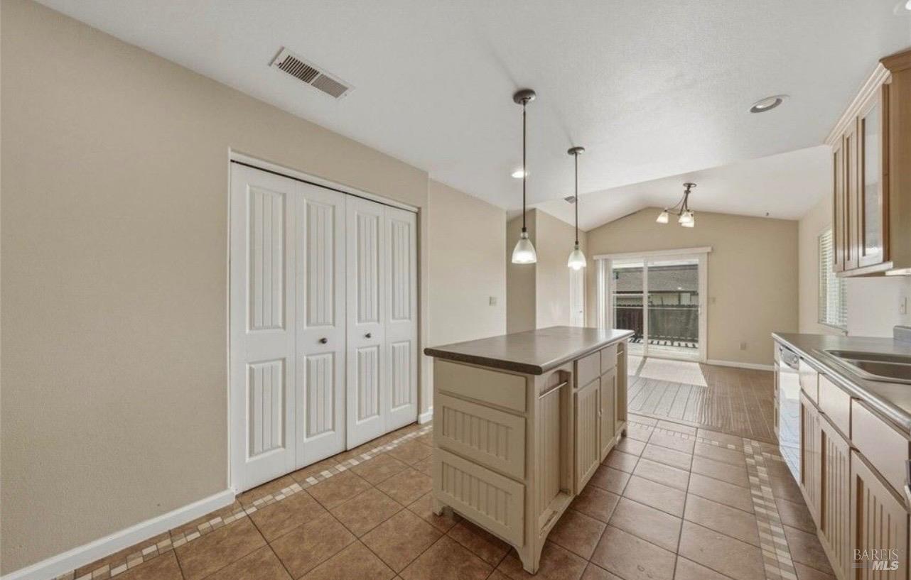 Detail Gallery Image 6 of 36 For 3483 Beach St, Nice,  CA 95464 - 3 Beds | 2 Baths