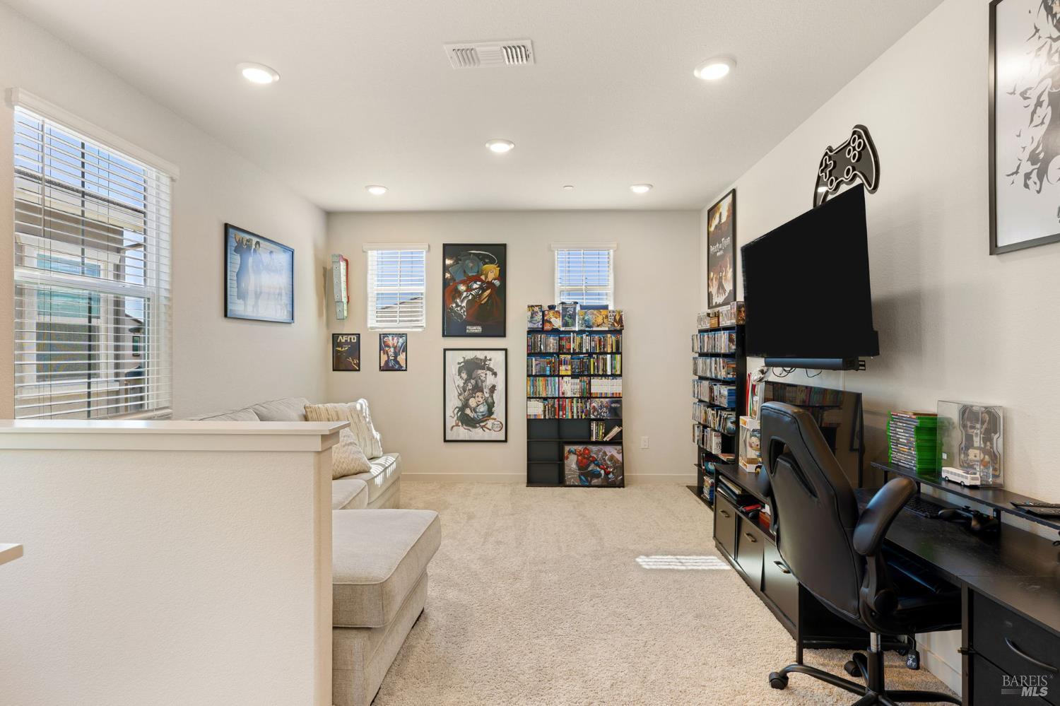 Detail Gallery Image 17 of 38 For 2874 Shaver St, Fairfield,  CA 94533 - 5 Beds | 3 Baths