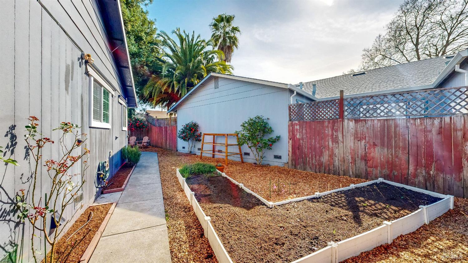 Detail Gallery Image 47 of 93 For 2400 Copperfield Dr, Santa Rosa,  CA 95401 - 3 Beds | 2 Baths