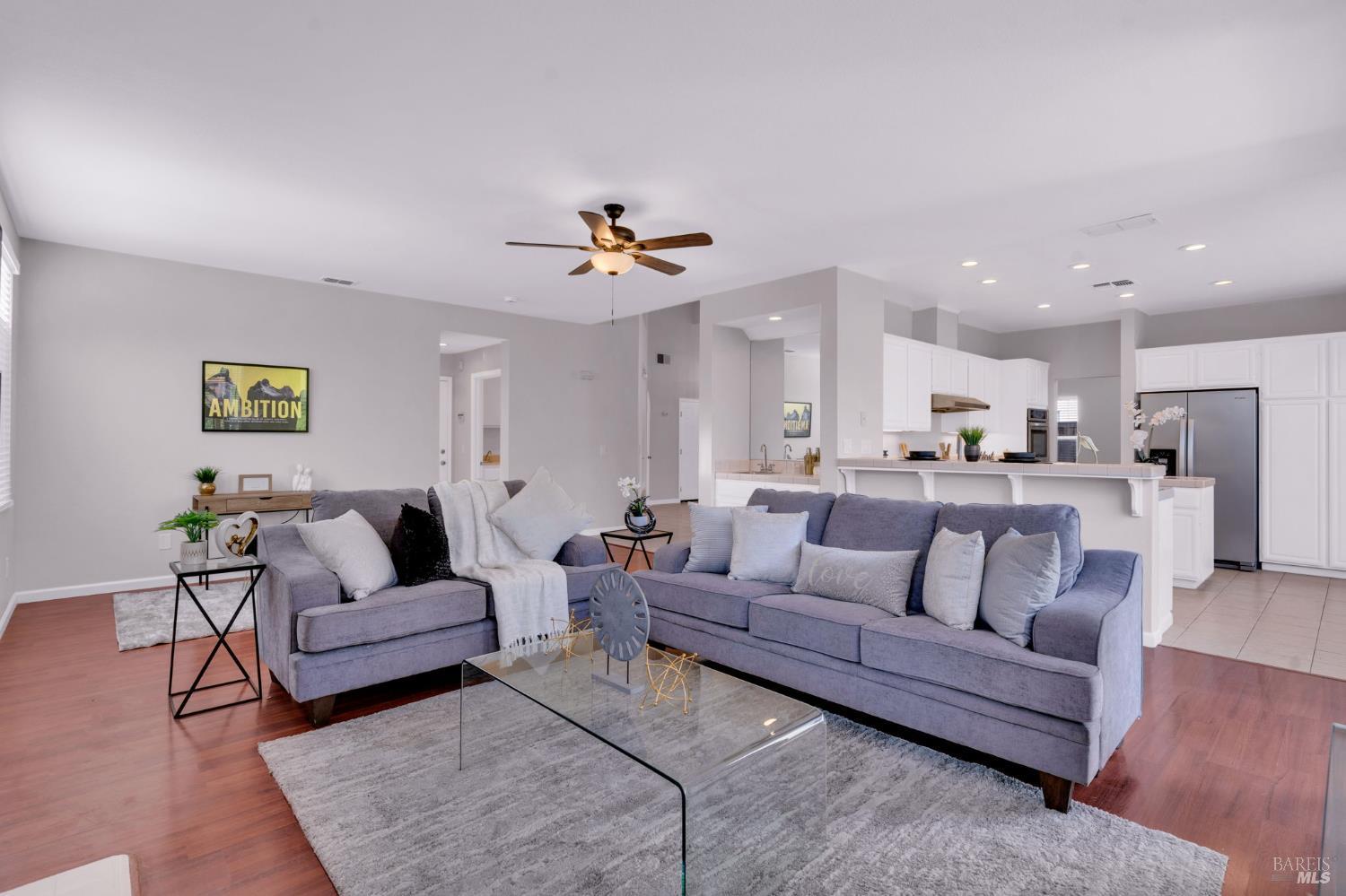 Detail Gallery Image 27 of 61 For 1014 Sandhurst Dr, Vallejo,  CA 94591 - 4 Beds | 3 Baths