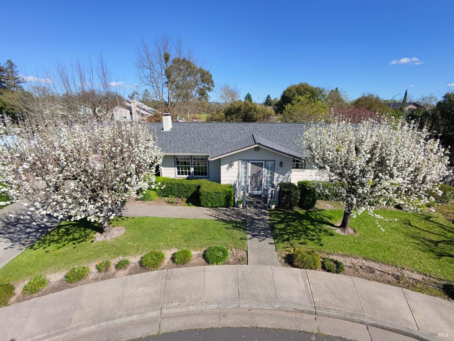 Detail Gallery Image 34 of 39 For 135 Fulton Pl, Windsor,  CA 95492 - 4 Beds | 3 Baths