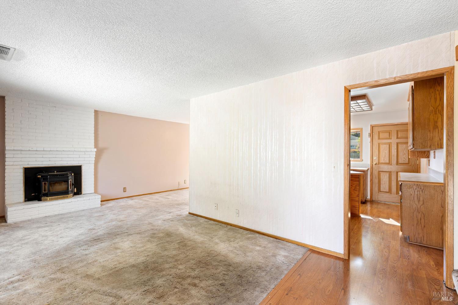 Detail Gallery Image 7 of 40 For 692 Linwood St, Vacaville,  CA 95688 - 3 Beds | 2/1 Baths