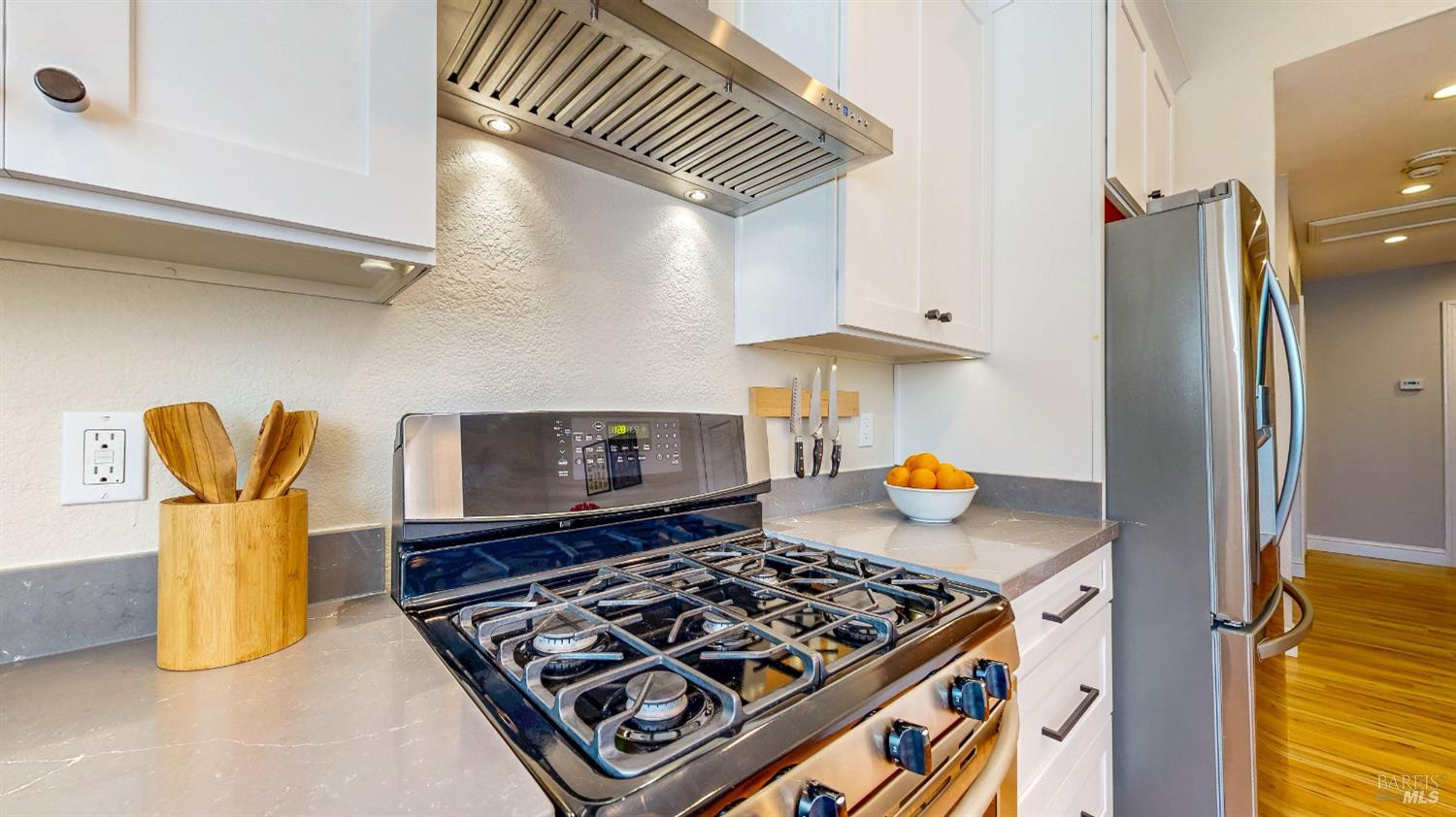 Detail Gallery Image 21 of 93 For 2400 Copperfield Dr, Santa Rosa,  CA 95401 - 3 Beds | 2 Baths