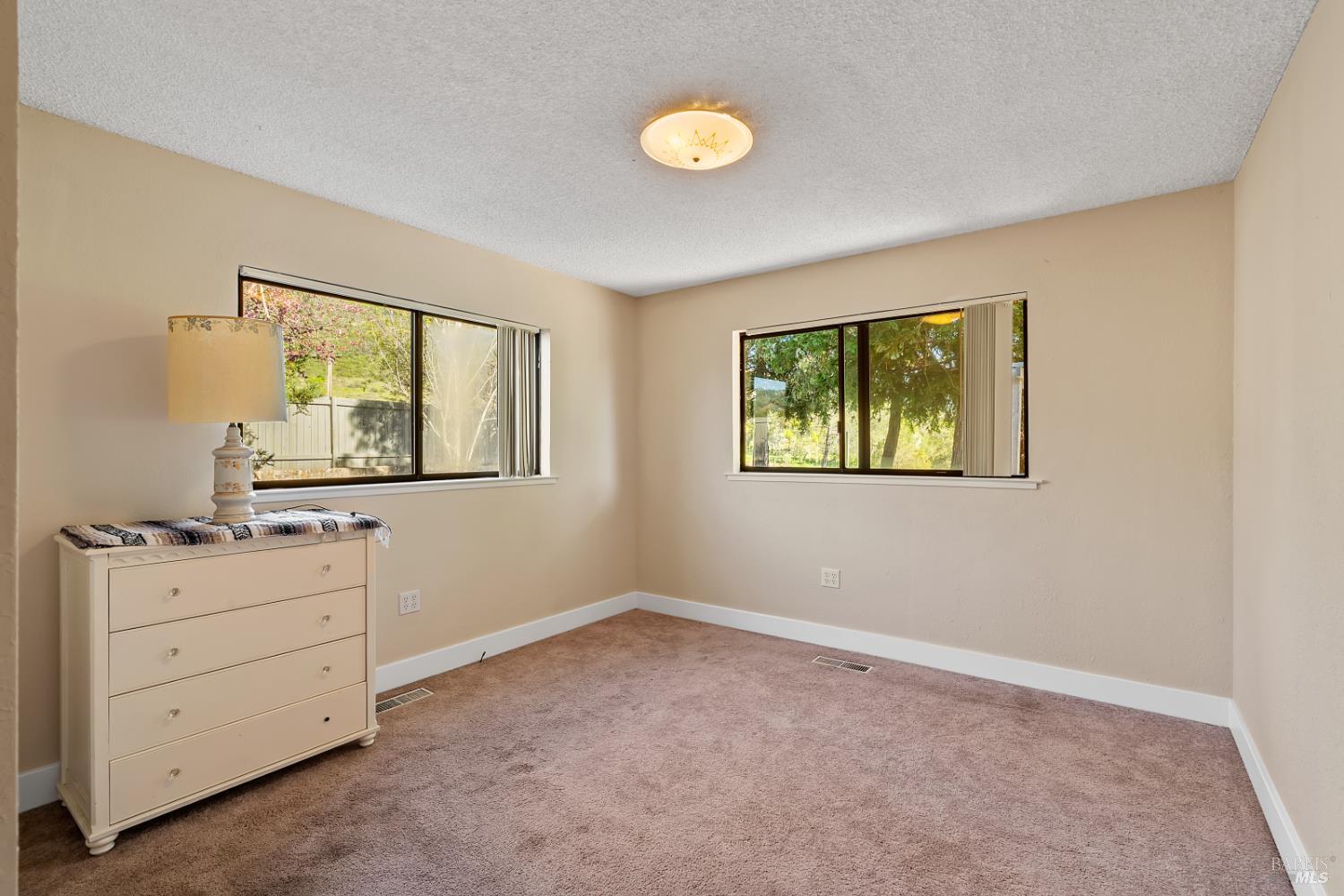 Detail Gallery Image 19 of 42 For 807 Deer Park Rd, Saint Helena,  CA 94574 - 3 Beds | 2 Baths