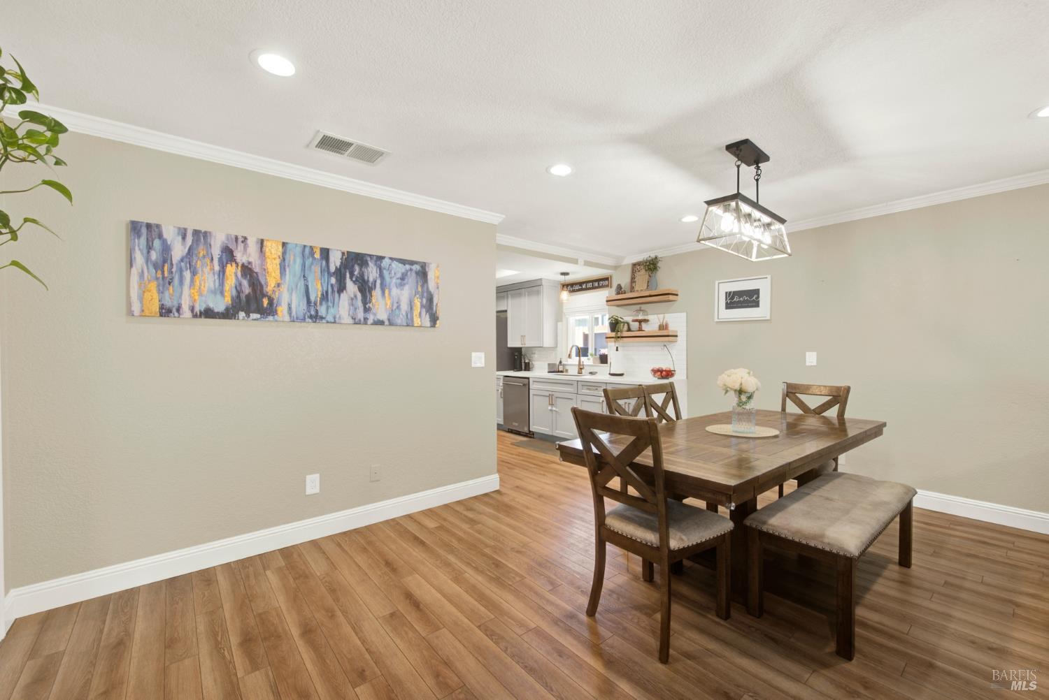 Detail Gallery Image 35 of 94 For 631 Colemanite Cir, Vacaville,  CA 95687 - 3 Beds | 2/1 Baths