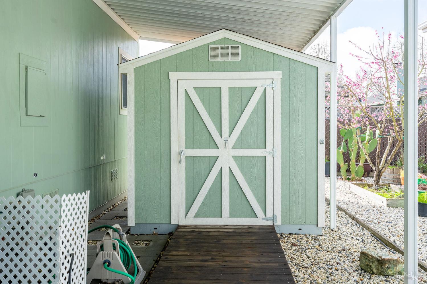 Detail Gallery Image 12 of 62 For 32 Yorkshire Dr, Santa Rosa,  CA 95401 - 3 Beds | 2 Baths