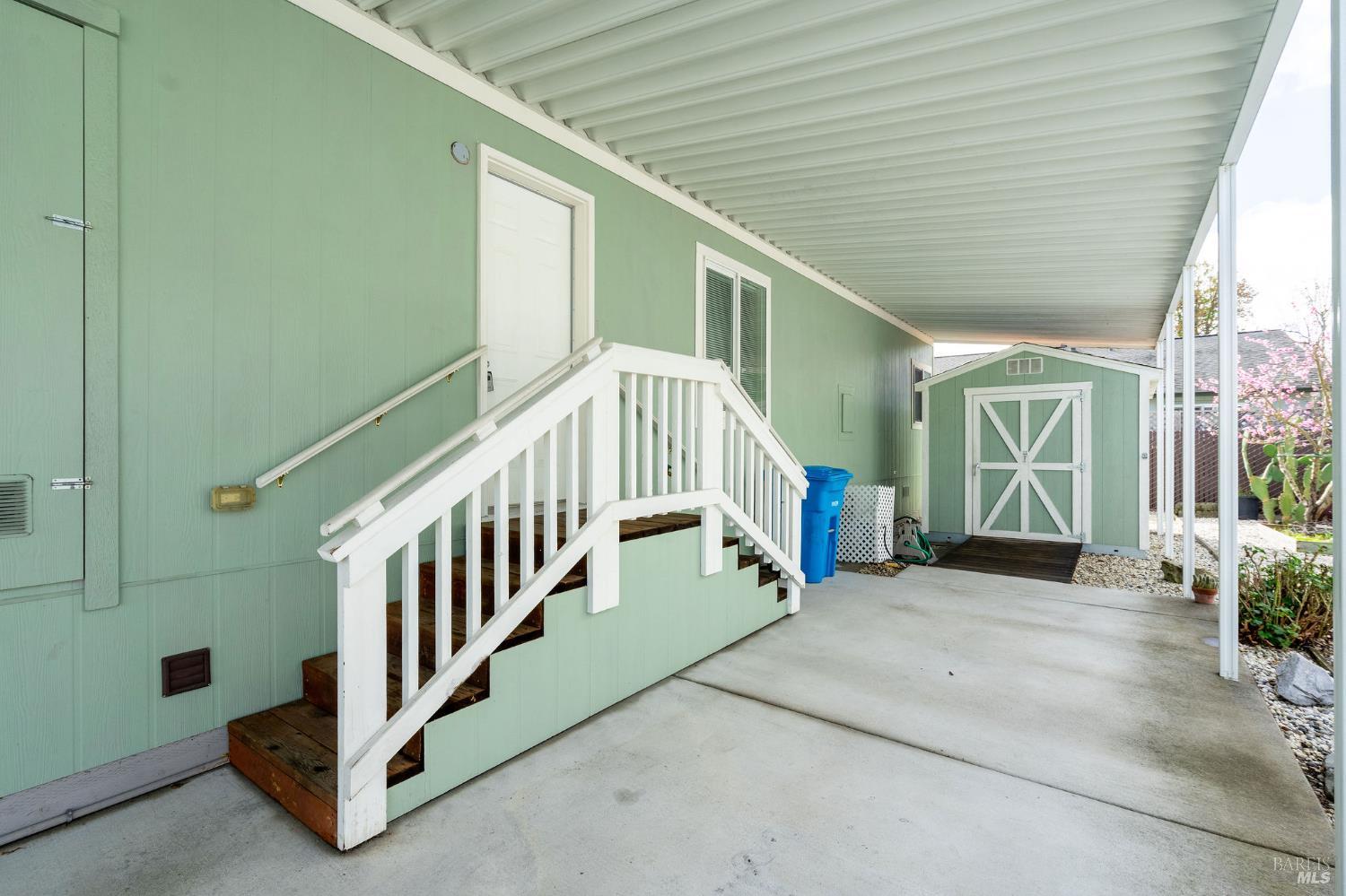 Detail Gallery Image 9 of 62 For 32 Yorkshire Dr, Santa Rosa,  CA 95401 - 3 Beds | 2 Baths