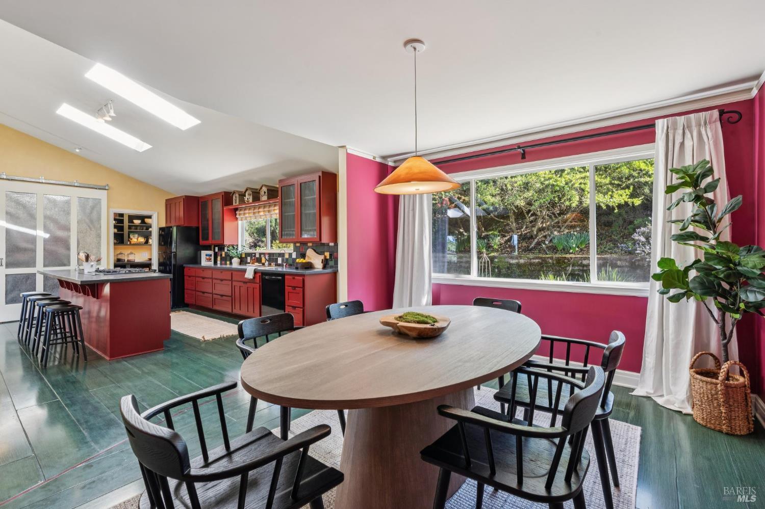 Detail Gallery Image 36 of 92 For 5855 Bodega Ave, Petaluma,  CA 94952 - 3 Beds | 2/1 Baths