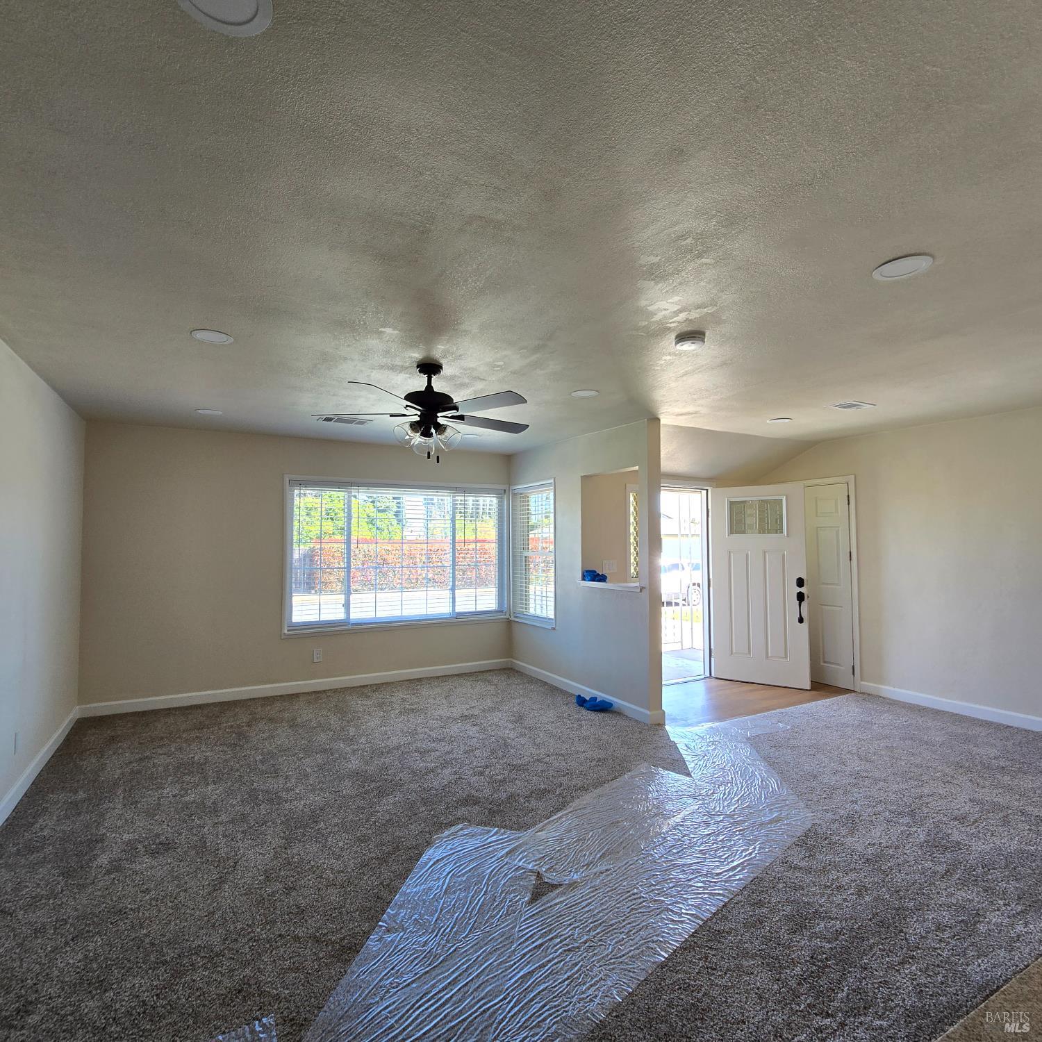 Detail Gallery Image 2 of 12 For 117 Cypress St, Vacaville,  CA 95688 - 3 Beds | 2 Baths