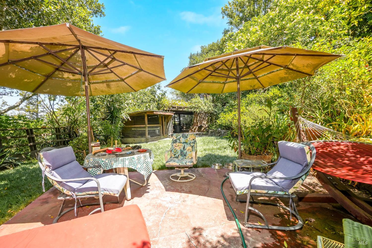 Detail Gallery Image 26 of 38 For 21 Red Rock Way, San Rafael,  CA 94903 - 3 Beds | 2/1 Baths