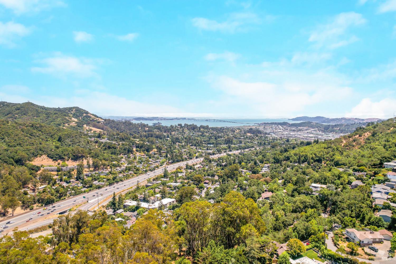 Detail Gallery Image 36 of 38 For 21 Red Rock Way, San Rafael,  CA 94903 - 3 Beds | 2/1 Baths