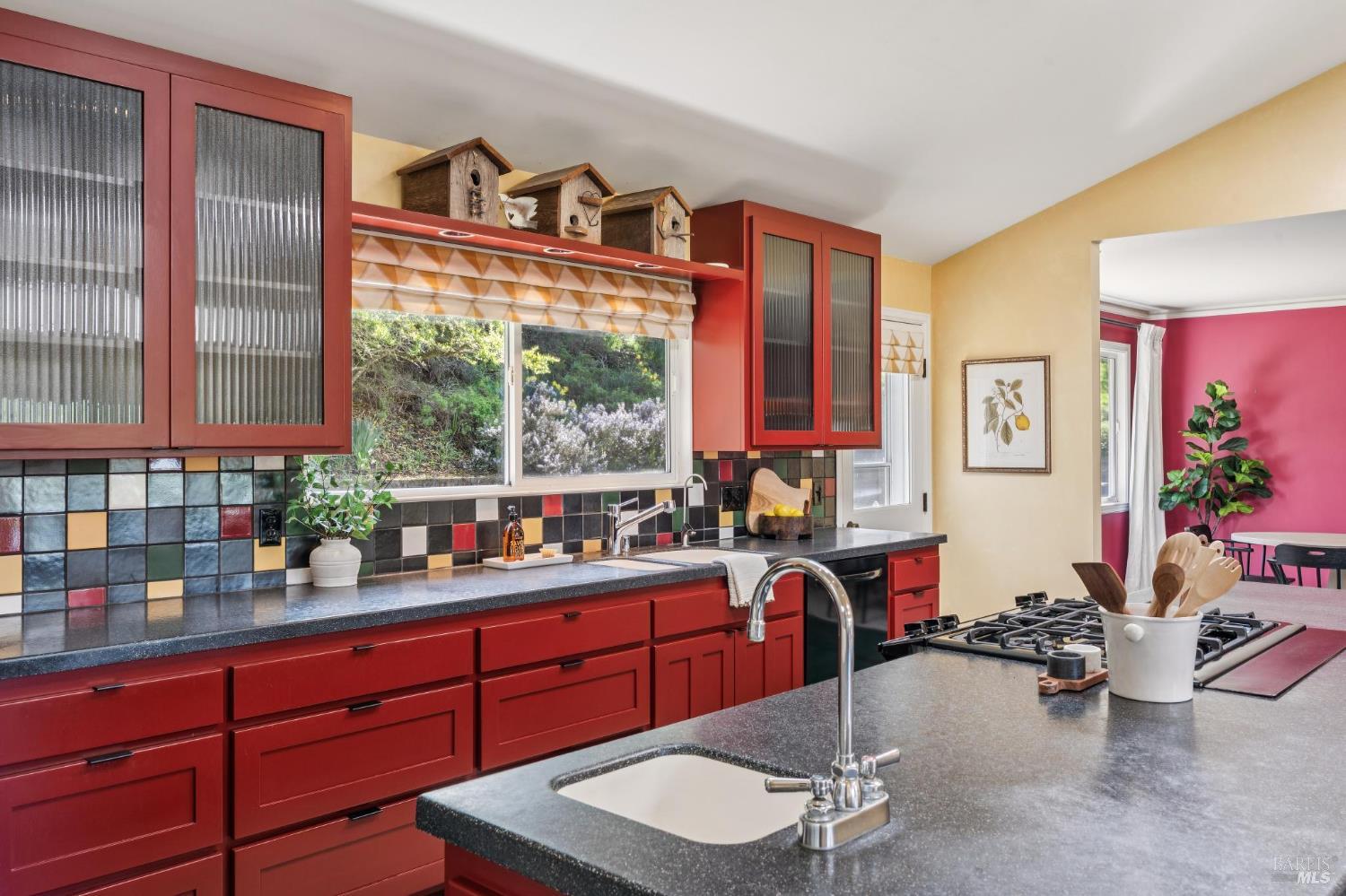 Detail Gallery Image 26 of 92 For 5855 Bodega Ave, Petaluma,  CA 94952 - 3 Beds | 2/1 Baths