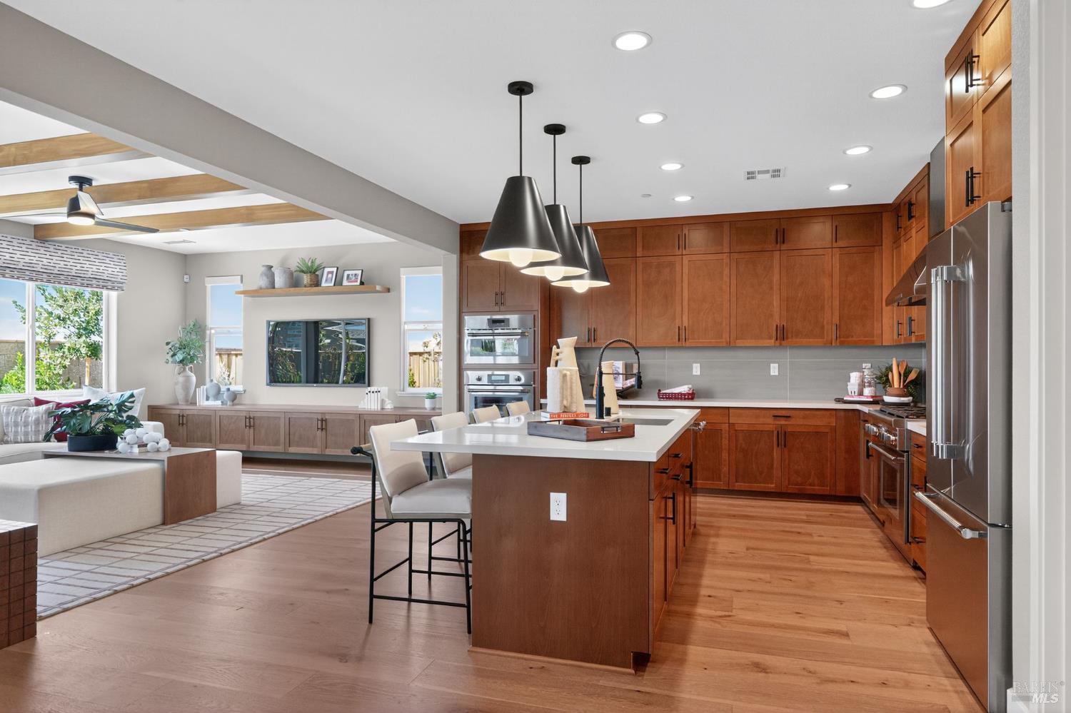 Detail Gallery Image 5 of 29 For 627 Beyers St, Oakley,  CA 94561 - 5 Beds | 4 Baths