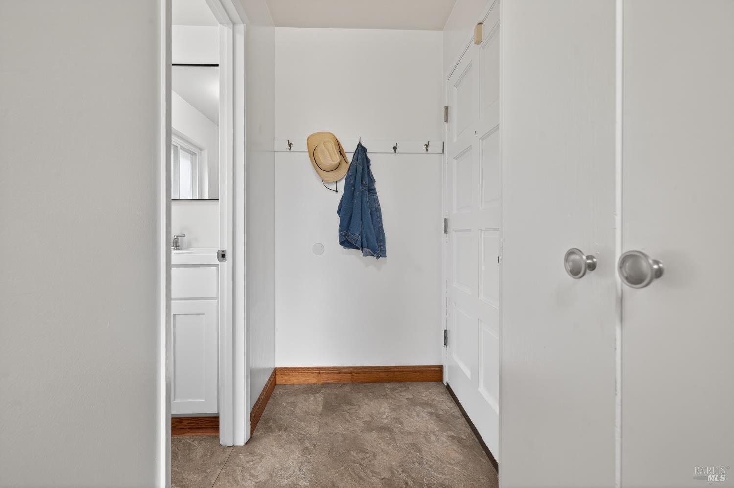 Detail Gallery Image 29 of 70 For 101 Mcbrown Rd, Petaluma,  CA 94952 - 4 Beds | 2/1 Baths