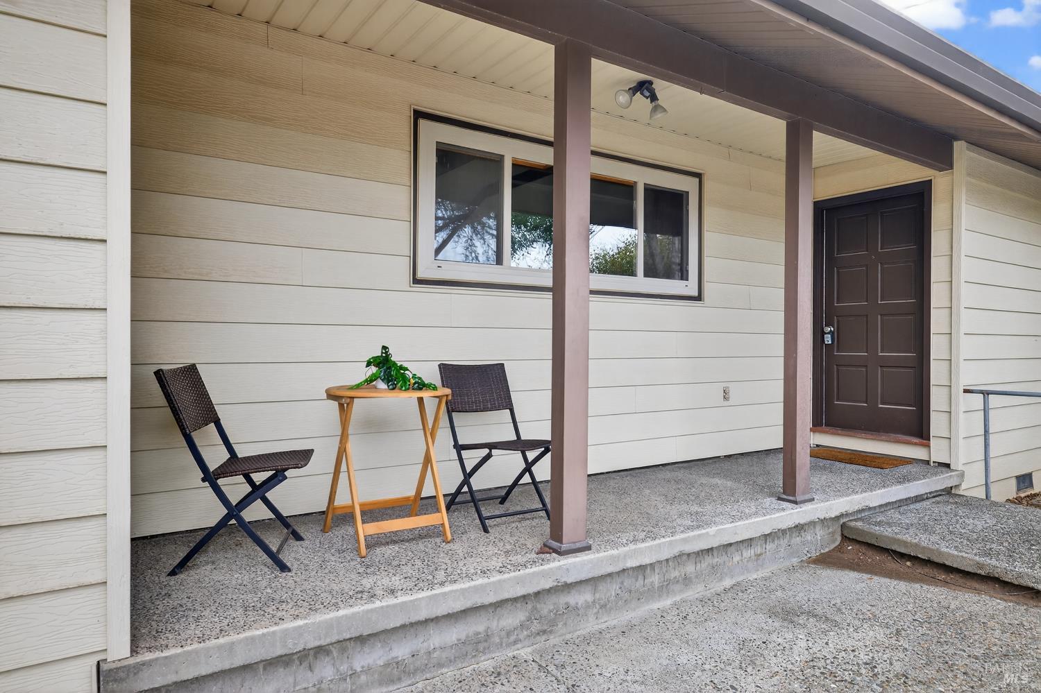 Detail Gallery Image 4 of 70 For 101 Mcbrown Rd, Petaluma,  CA 94952 - 4 Beds | 2/1 Baths