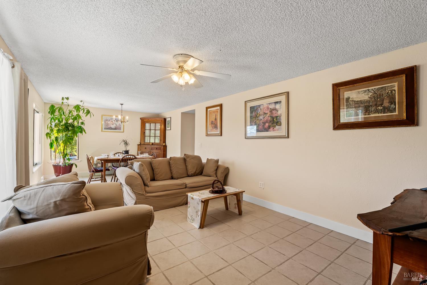 Detail Gallery Image 9 of 42 For 807 Deer Park Rd, Saint Helena,  CA 94574 - 3 Beds | 2 Baths