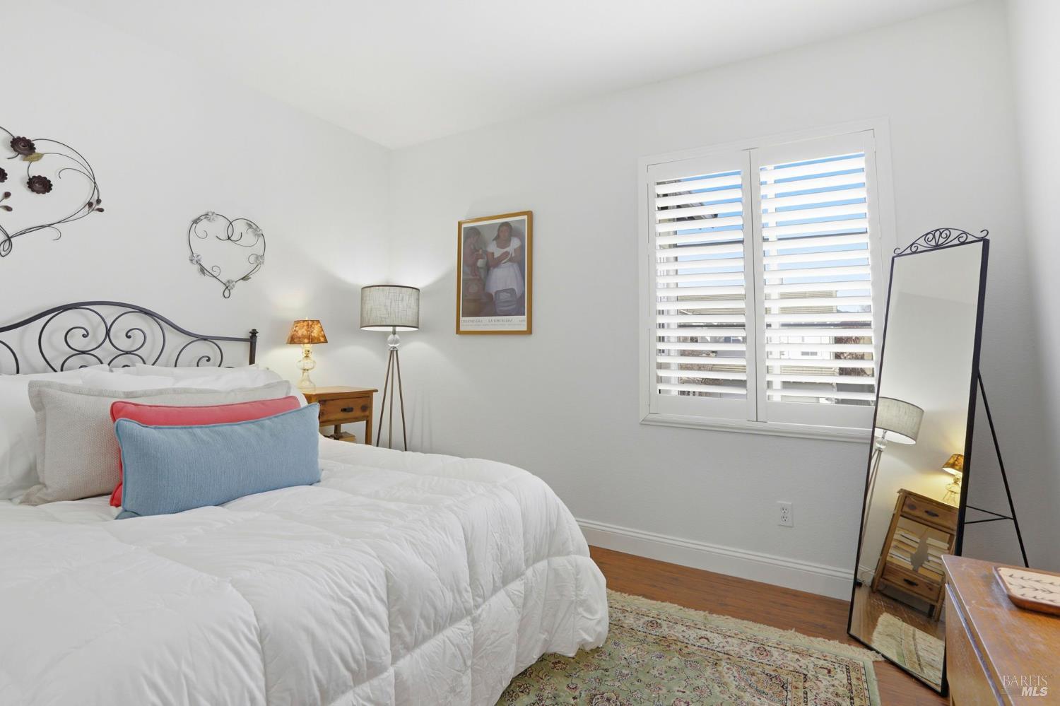 Detail Gallery Image 30 of 40 For 26 Waterbury Ln, Novato,  CA 94949 - 4 Beds | 2/1 Baths