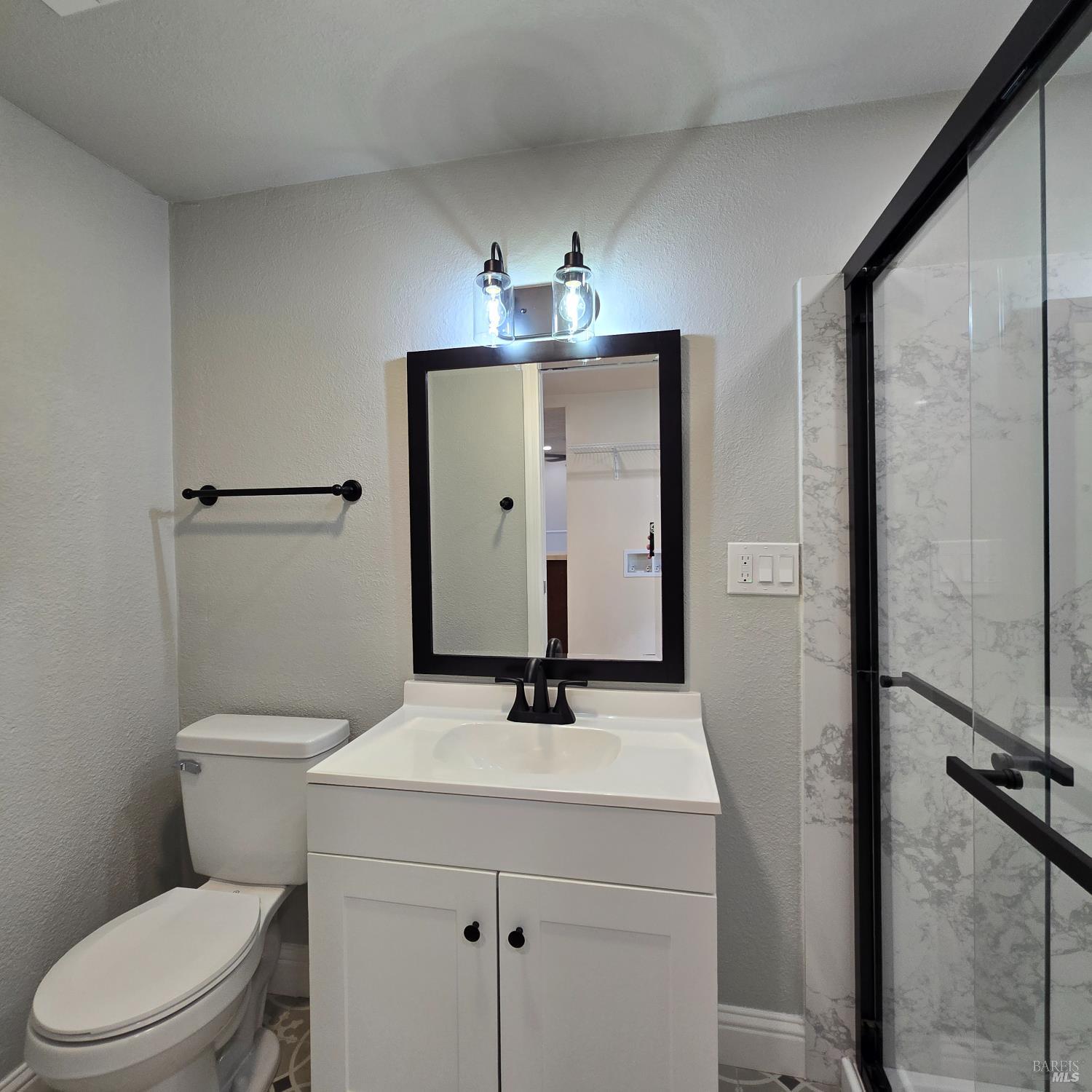 Detail Gallery Image 7 of 12 For 117 Cypress St, Vacaville,  CA 95688 - 3 Beds | 2 Baths