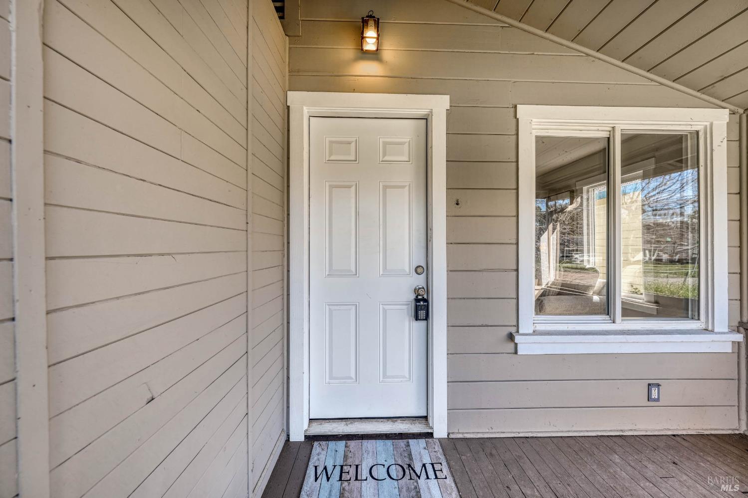 Detail Gallery Image 2 of 39 For 6061 1st Ave, Lucerne,  CA 95458 - 2 Beds | 1 Baths