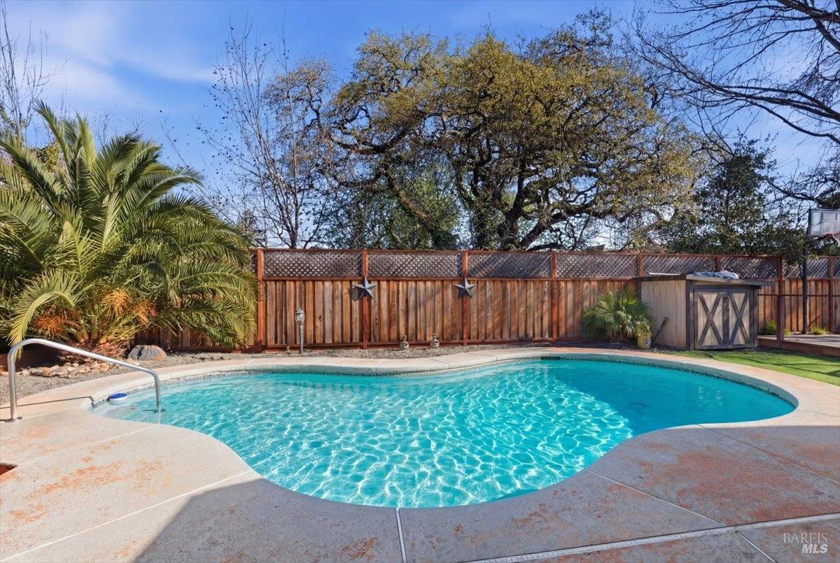 Detail Gallery Image 33 of 46 For 451 Alamo Dr, Vacaville,  CA 95688 - 4 Beds | 2 Baths