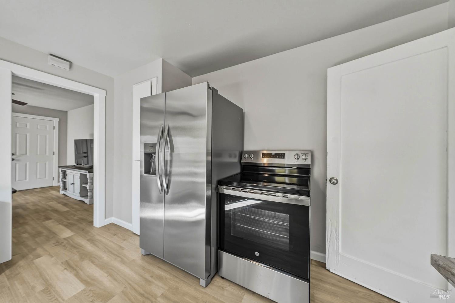 Detail Gallery Image 12 of 39 For 6061 1st Ave, Lucerne,  CA 95458 - 2 Beds | 1 Baths