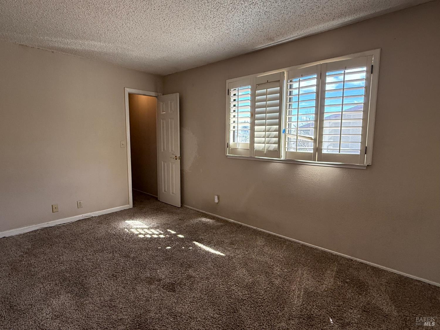 Detail Gallery Image 26 of 31 For 497 Americano Way, Fairfield,  CA 94533 - 4 Beds | 2/1 Baths