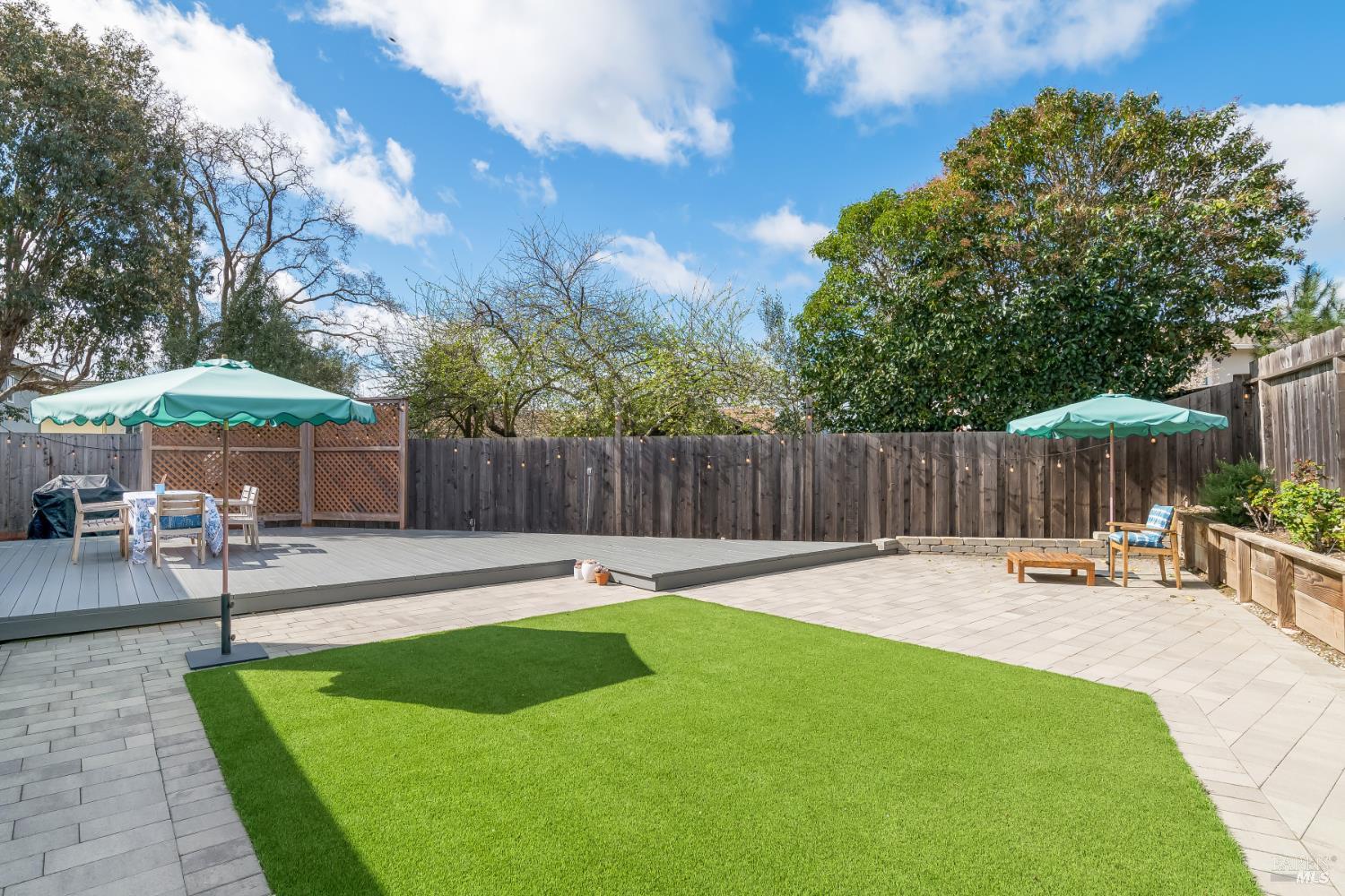 Detail Gallery Image 18 of 20 For 281 San Carlos Way, Novato,  CA 94945 - 3 Beds | 2 Baths