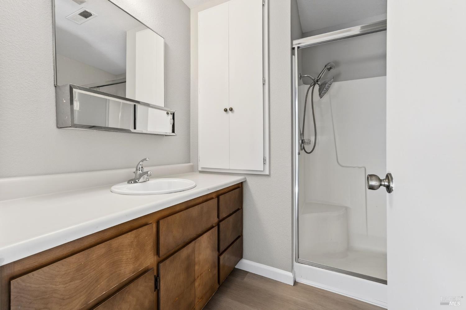 Detail Gallery Image 21 of 46 For 584 Bass Ln, Clearlake Oaks,  CA 95423 - 2 Beds | 2 Baths