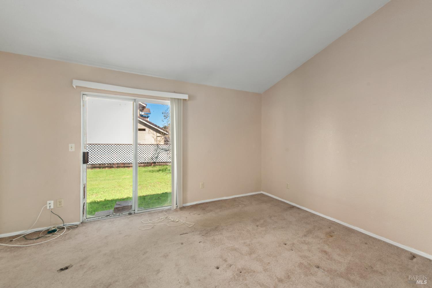 Detail Gallery Image 20 of 32 For 944 Bauman Ct, Suisun City,  CA 94585 - 3 Beds | 2 Baths