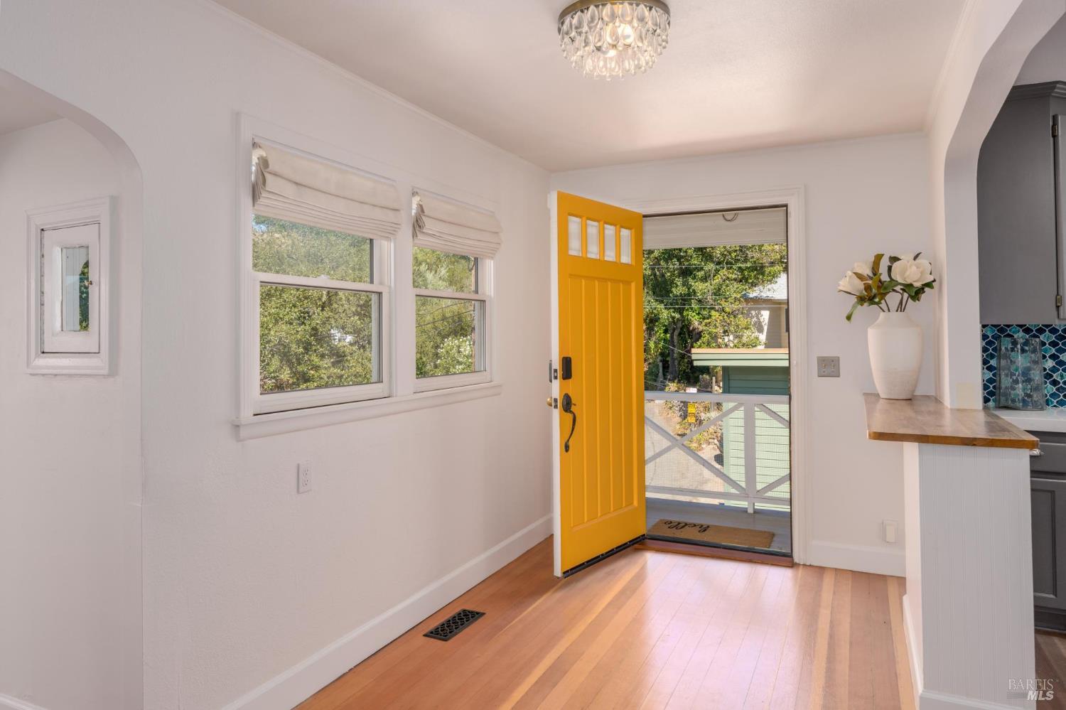 Detail Gallery Image 3 of 44 For 232 Sunnyside Ave, Sonoma,  CA 95476 - 4 Beds | 4 Baths