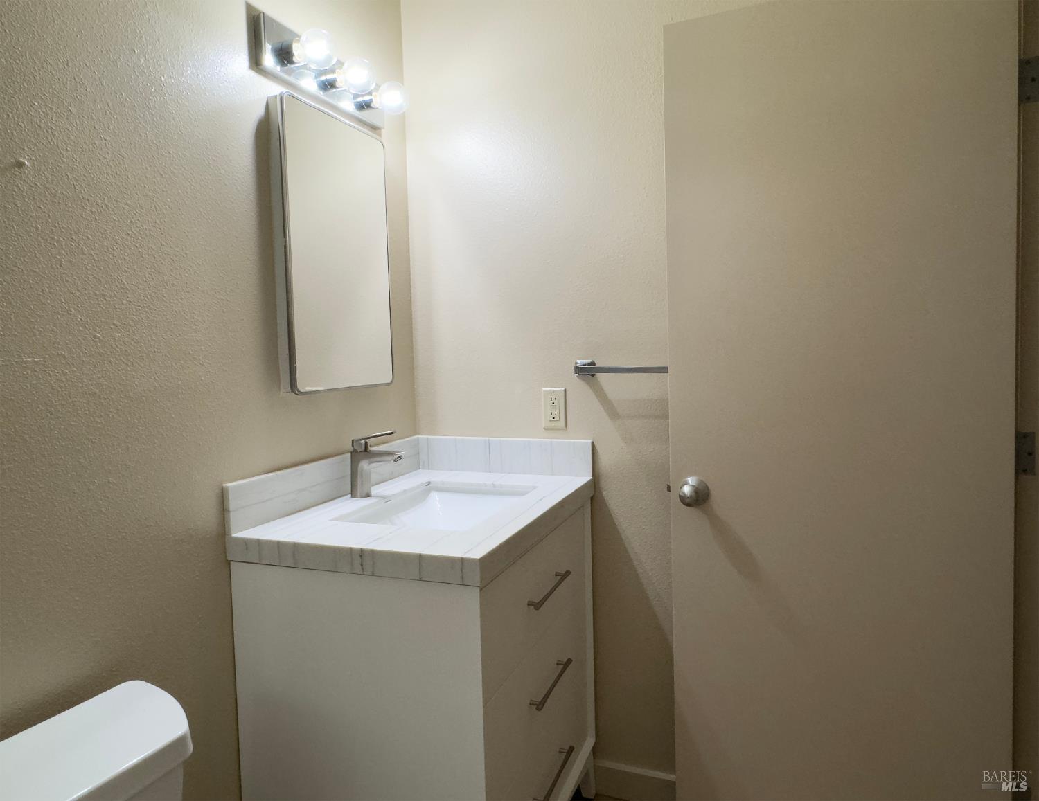 Detail Gallery Image 28 of 34 For 380 Las Casitas Ct, Sonoma,  CA 95476 - 2 Beds | 2 Baths