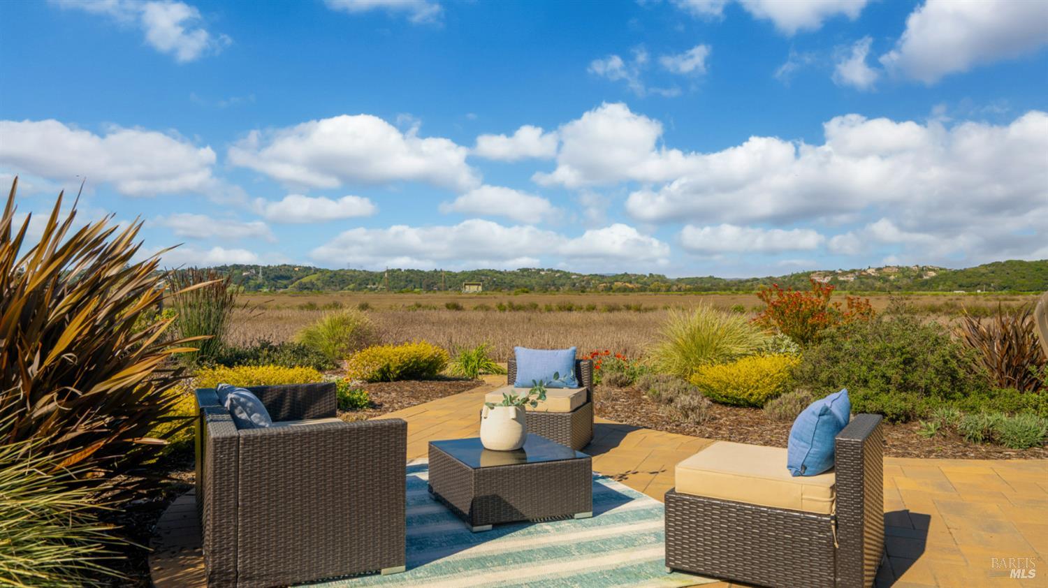 Detail Gallery Image 27 of 54 For 289 Montego Key, Novato,  CA 94949 - 3 Beds | 2 Baths