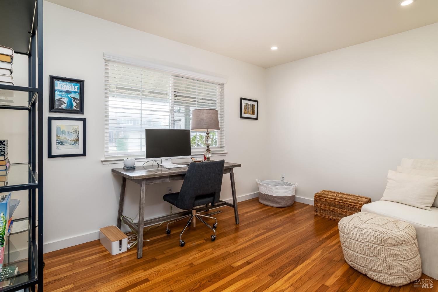 Detail Gallery Image 15 of 20 For 281 San Carlos Way, Novato,  CA 94945 - 3 Beds | 2 Baths