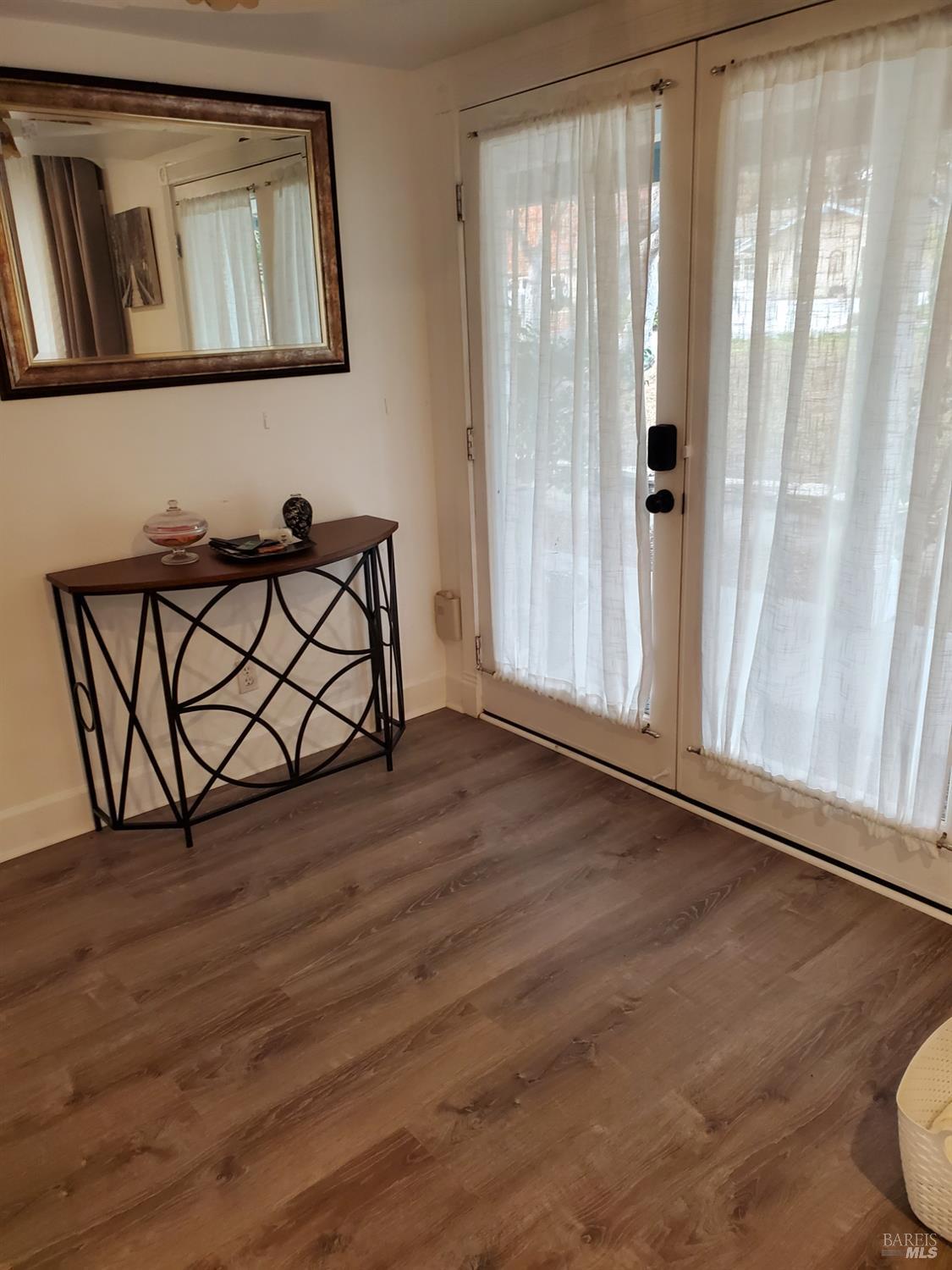 Detail Gallery Image 2 of 16 For 250 Saint Andrews Way, Lompoc,  CA 93436 - 3 Beds | 2/1 Baths