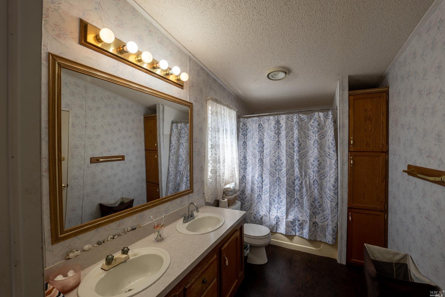 Detail Gallery Image 29 of 37 For 6750 Highway 20 Unkn, Ukiah,  CA 95482 - 4 Beds | 2 Baths