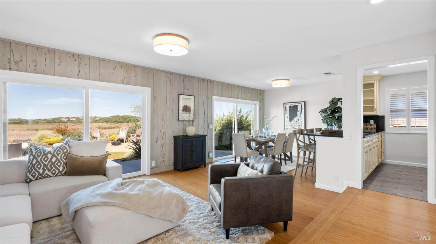 Detail Gallery Image 6 of 54 For 289 Montego Key, Novato,  CA 94949 - 3 Beds | 2 Baths