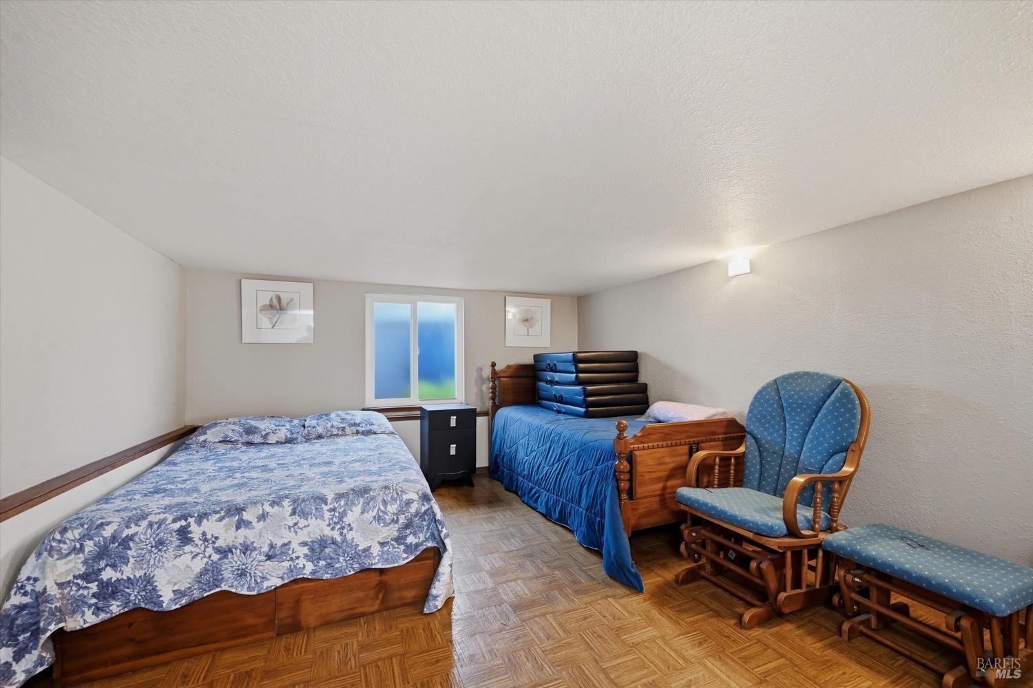 Detail Gallery Image 29 of 35 For 16625 Pinecrest Ct, Hidden Valley Lake,  CA 95467 - 2 Beds | 3 Baths