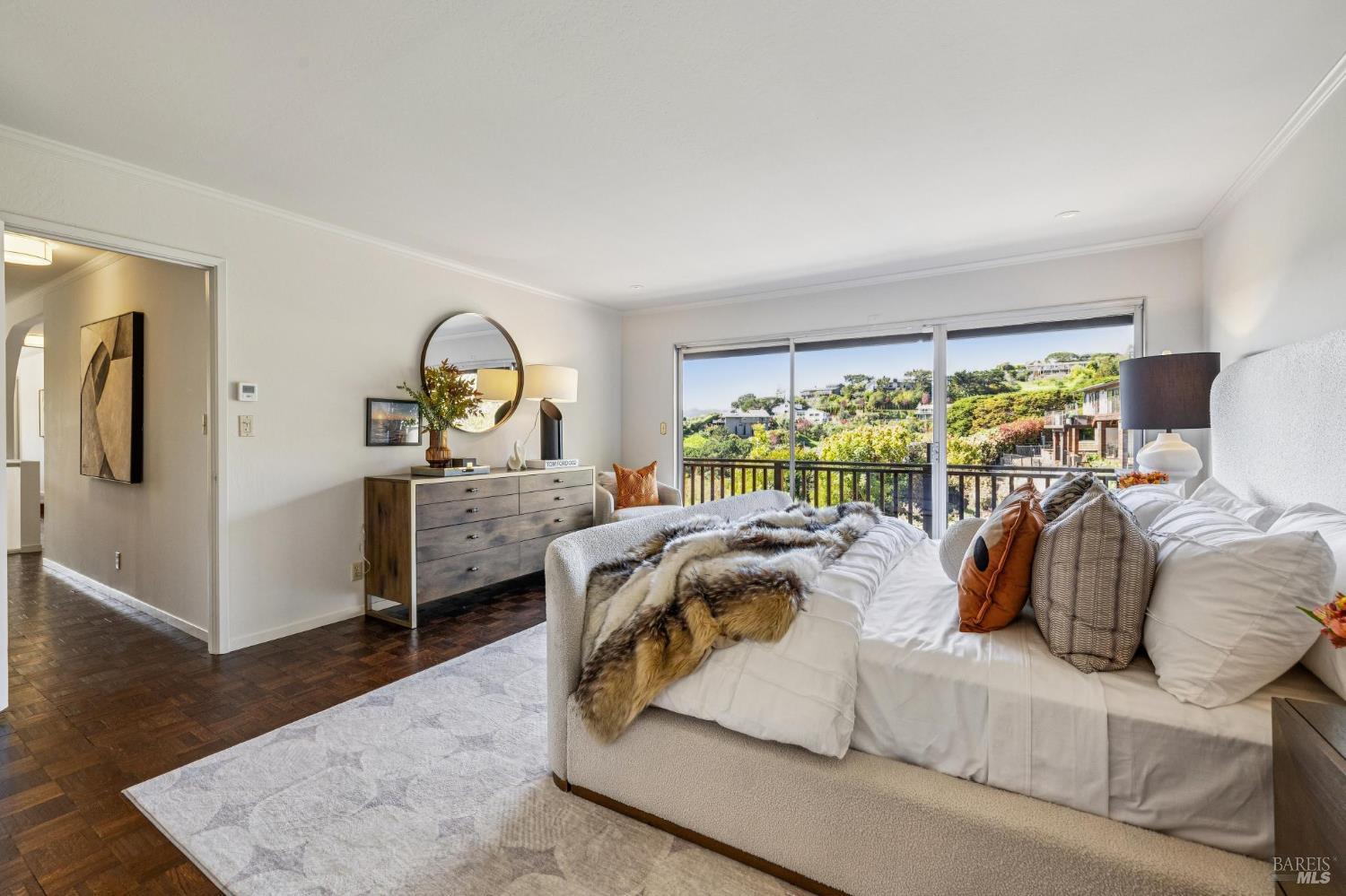 Detail Gallery Image 33 of 61 For 16 Malvino Ct, Tiburon,  CA 94920 - 4 Beds | 2/1 Baths