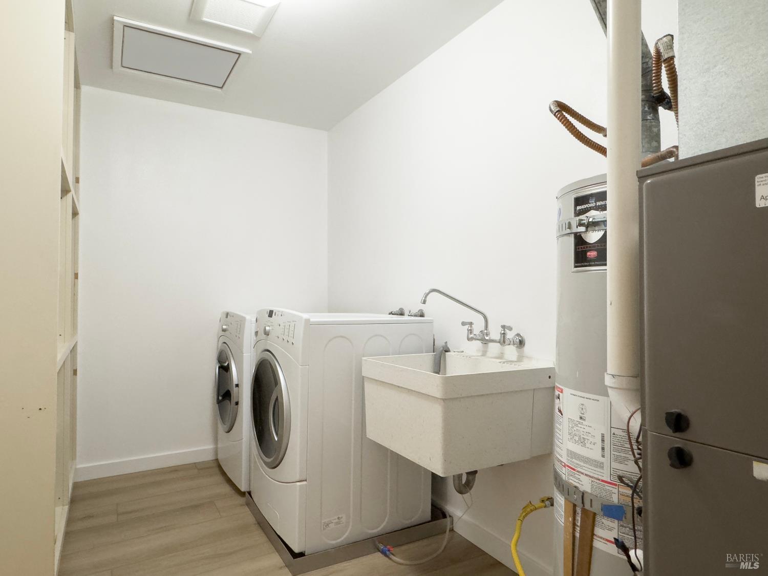 Detail Gallery Image 33 of 34 For 380 Las Casitas Ct, Sonoma,  CA 95476 - 2 Beds | 2 Baths