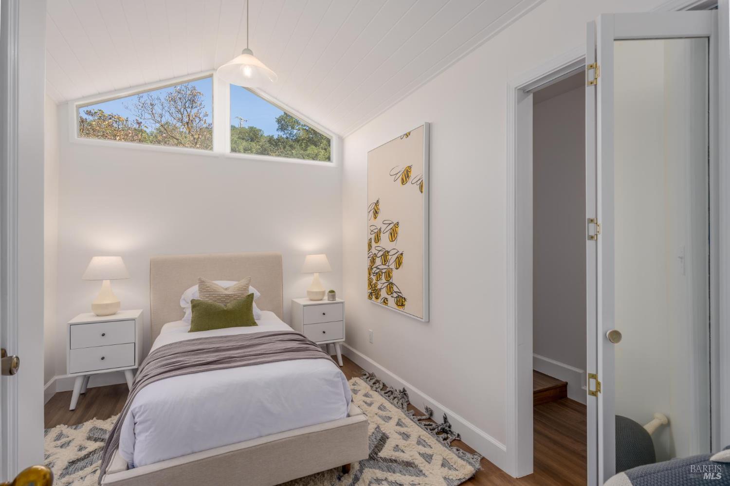 Detail Gallery Image 14 of 44 For 232 Sunnyside Ave, Sonoma,  CA 95476 - 4 Beds | 4 Baths