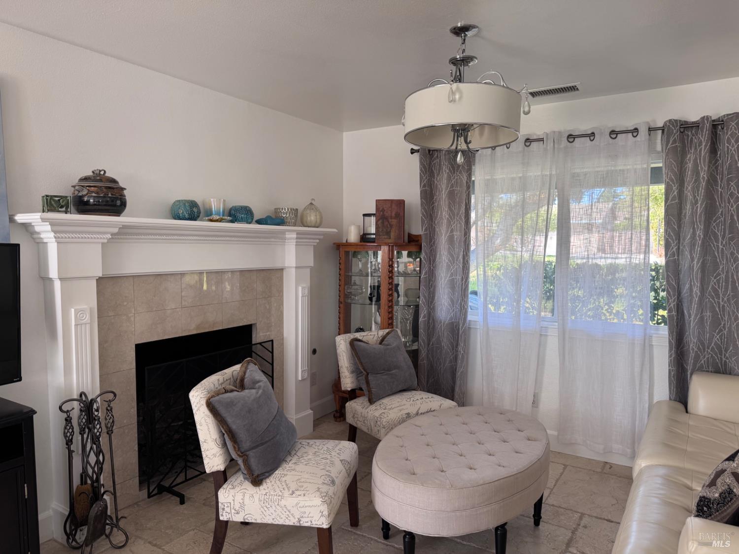 Detail Gallery Image 12 of 16 For 250 Saint Andrews Way, Lompoc,  CA 93436 - 3 Beds | 2/1 Baths