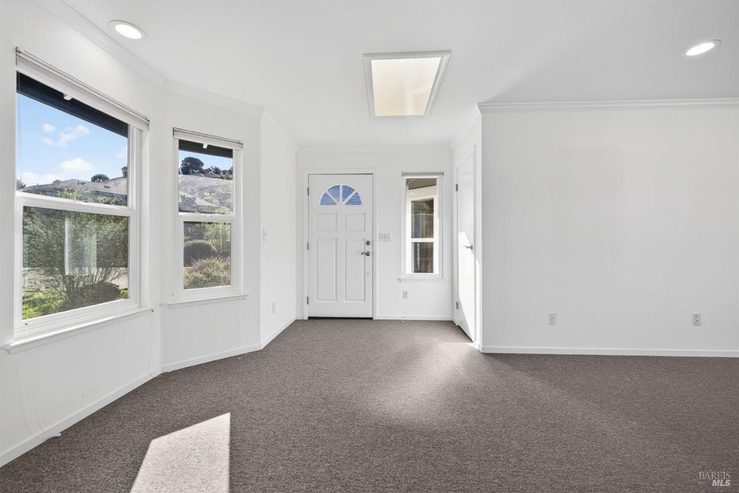 Detail Gallery Image 39 of 61 For 405 Crestridge Pl, Santa Rosa,  CA 95409 - 3 Beds | 2/1 Baths