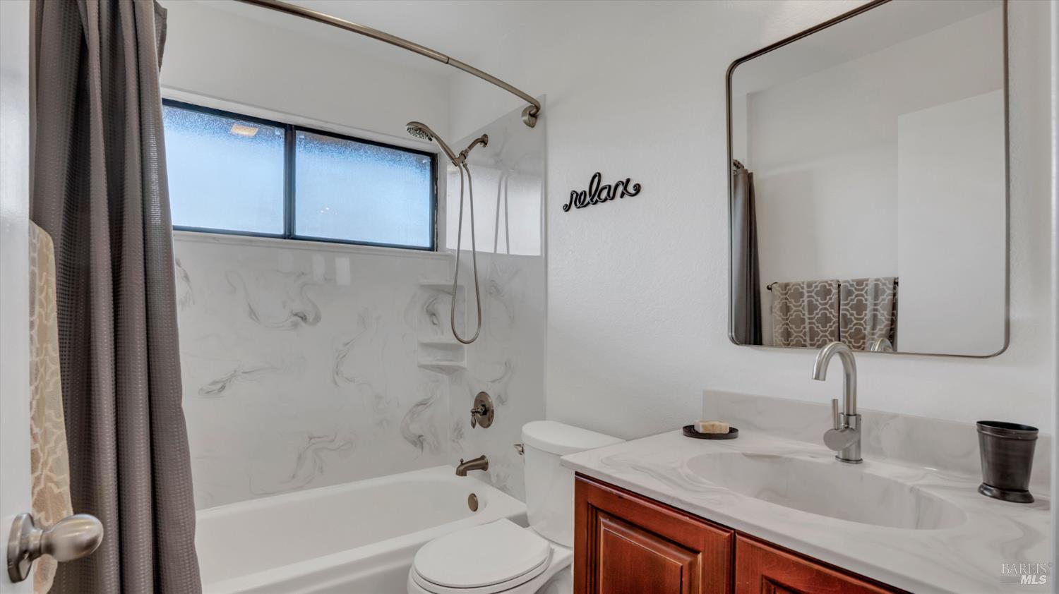 Detail Gallery Image 38 of 57 For 641 Lois Ln, El Sobrante,  CA 94803 - 4 Beds | 2/1 Baths