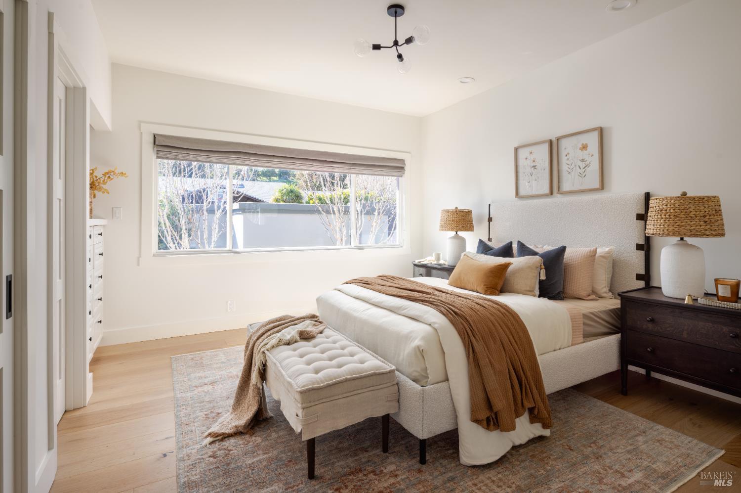 Detail Gallery Image 38 of 53 For 114 Jamaica St, Tiburon,  CA 94920 - 4 Beds | 4/1 Baths