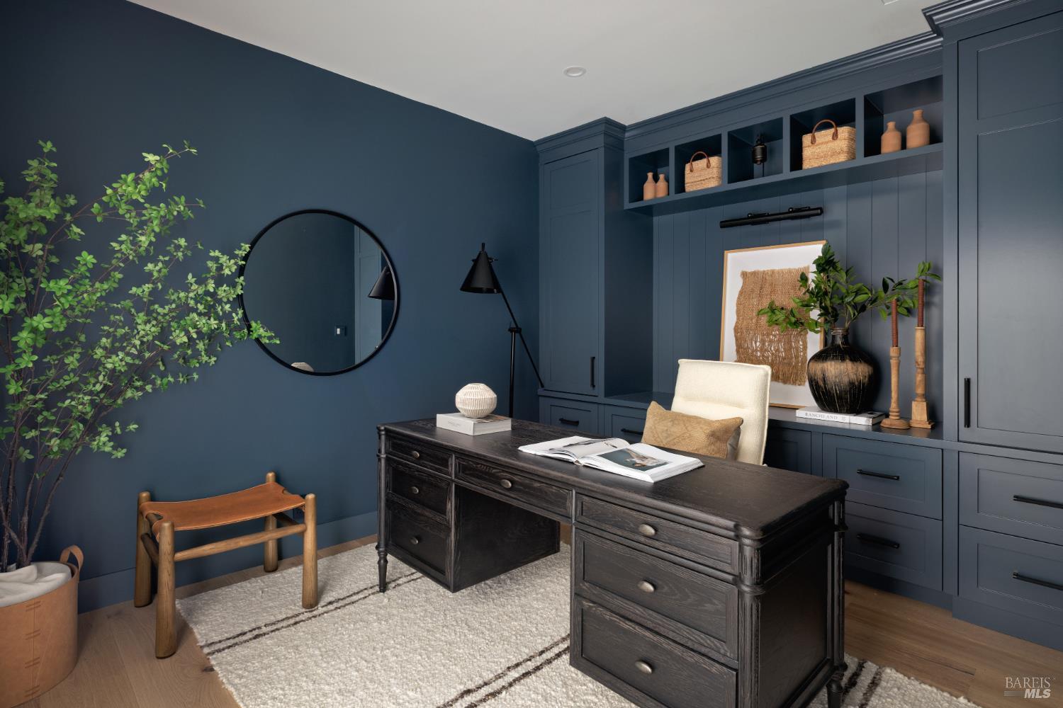 Detail Gallery Image 26 of 53 For 114 Jamaica St, Tiburon,  CA 94920 - 4 Beds | 4/1 Baths