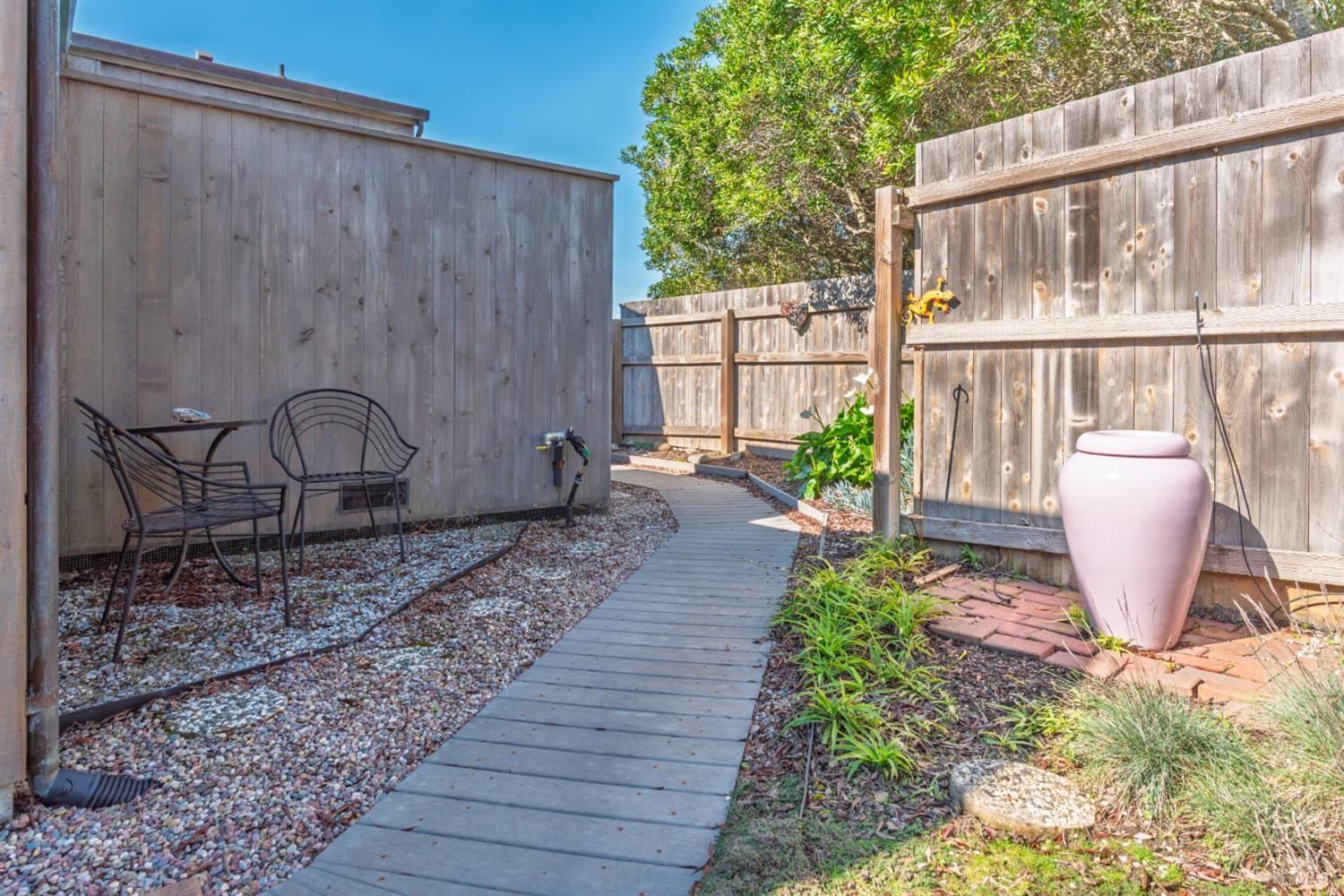 Detail Gallery Image 23 of 30 For 39722 Leeward Rd #28,  The Sea Ranch,  CA 95497 - 2 Beds | 2 Baths